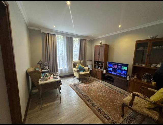 1 BEDROOM PROPERTY TO RENT IN NEWLANDS